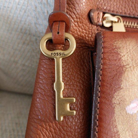 Leather Painted Fossil Purse - Picture 3 of 13